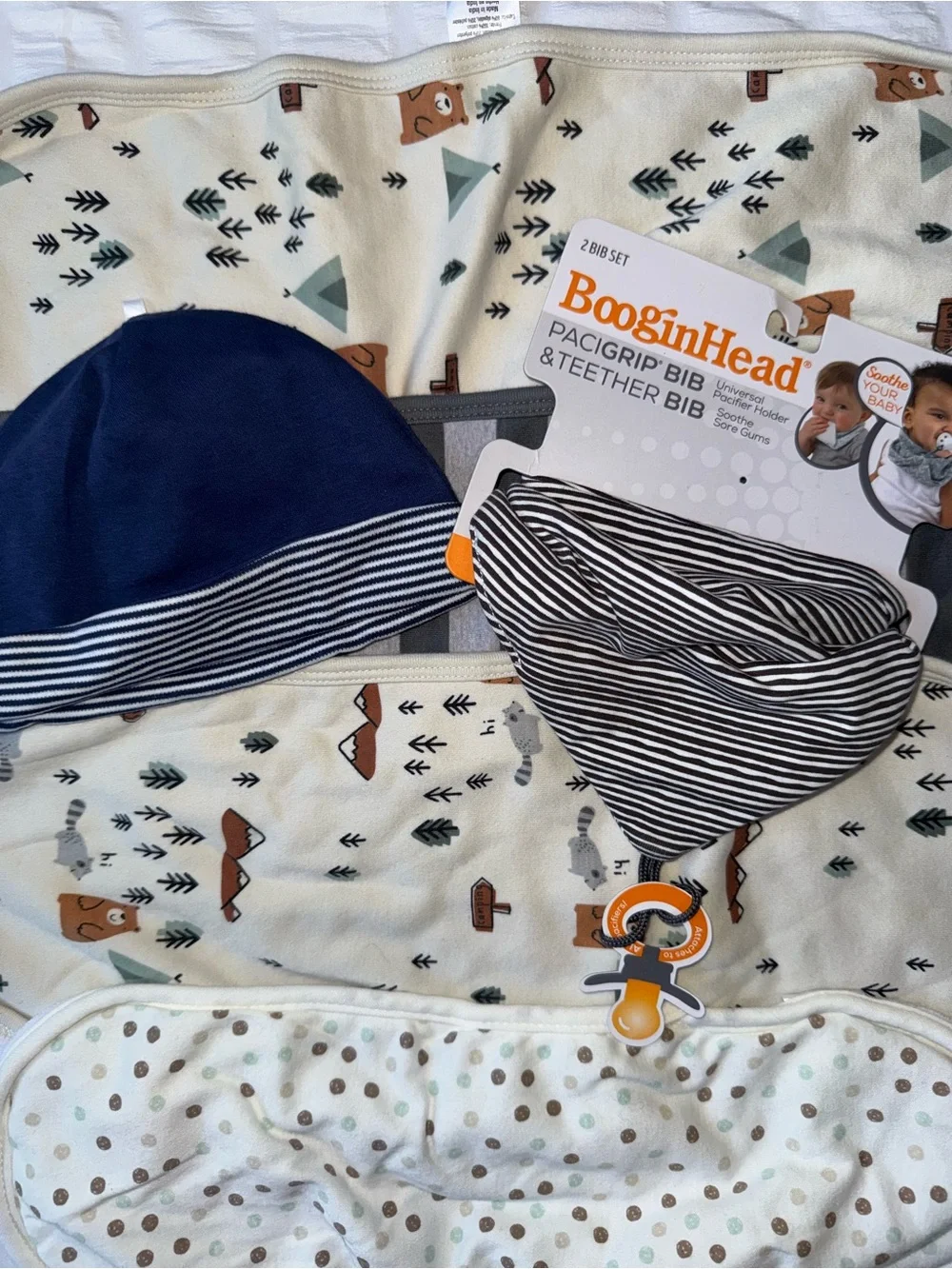 BooginHead Pacigrip Bib AND Burping Pad Lot Infant NEW